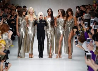 Donatella Versace: Moda, Cariera, Viata Personala, Avere si altele