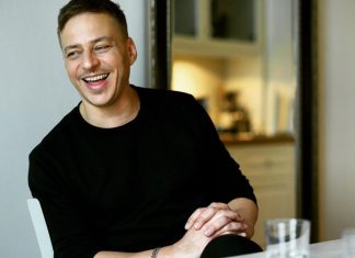Tom Wlaschiha: Actori, Avere, Familie, Inaltime si altele