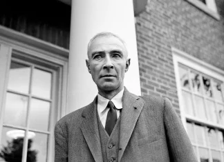 J. Robert Oppenheimer: Persoana adevarata din „Oppenheimer”