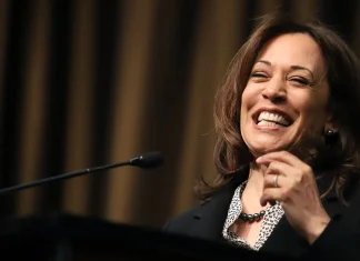 Kamala Harris Biografie: Prima femeie vicepresedinte al Statelor Unite afro-americana