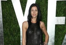 Liberty Ross, tinuta din plasa transparenta si pantaloni cu care a intors toate privirile