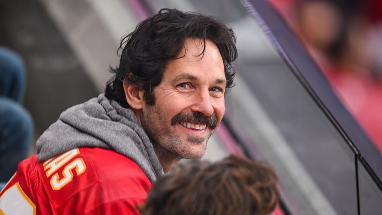 Paul Rudd inaintea Super Bowl LVIII, Allegiant Stadium, Las Vegas, Nevada, SUA. Data fotografiei: duminica, 11 februarie 2024.